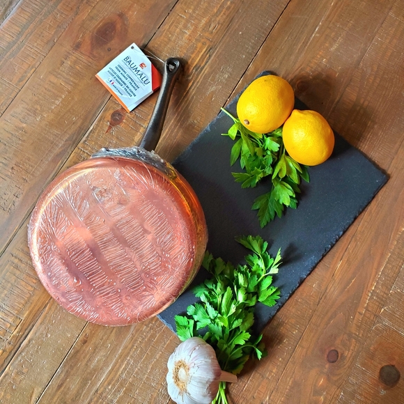 BAUMALU Handmade in France Solid Copper Sauté Pan W Lid & Cast Iron Hand… - Picture 5 of 8